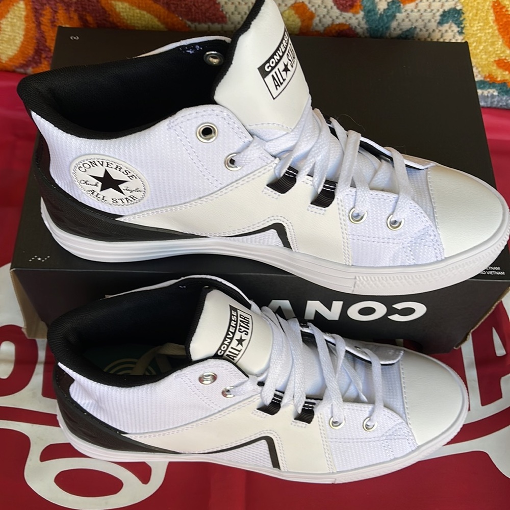 Converse A01168C
CTAS FLUX ULTRA MID WHITE/BLACK/WHITE
Men’s sneakers - Picture 5 of 16